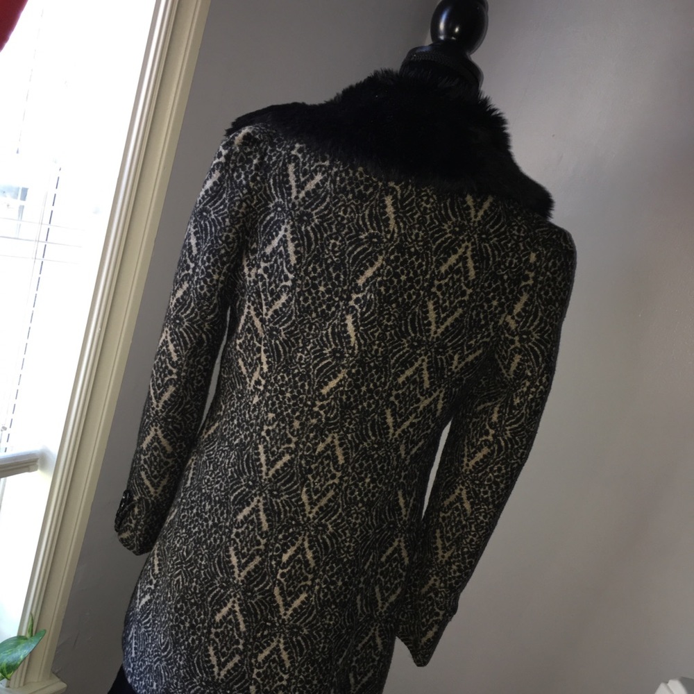 Unique Steve Madden Coat ❄️ - Picture 5 of 8